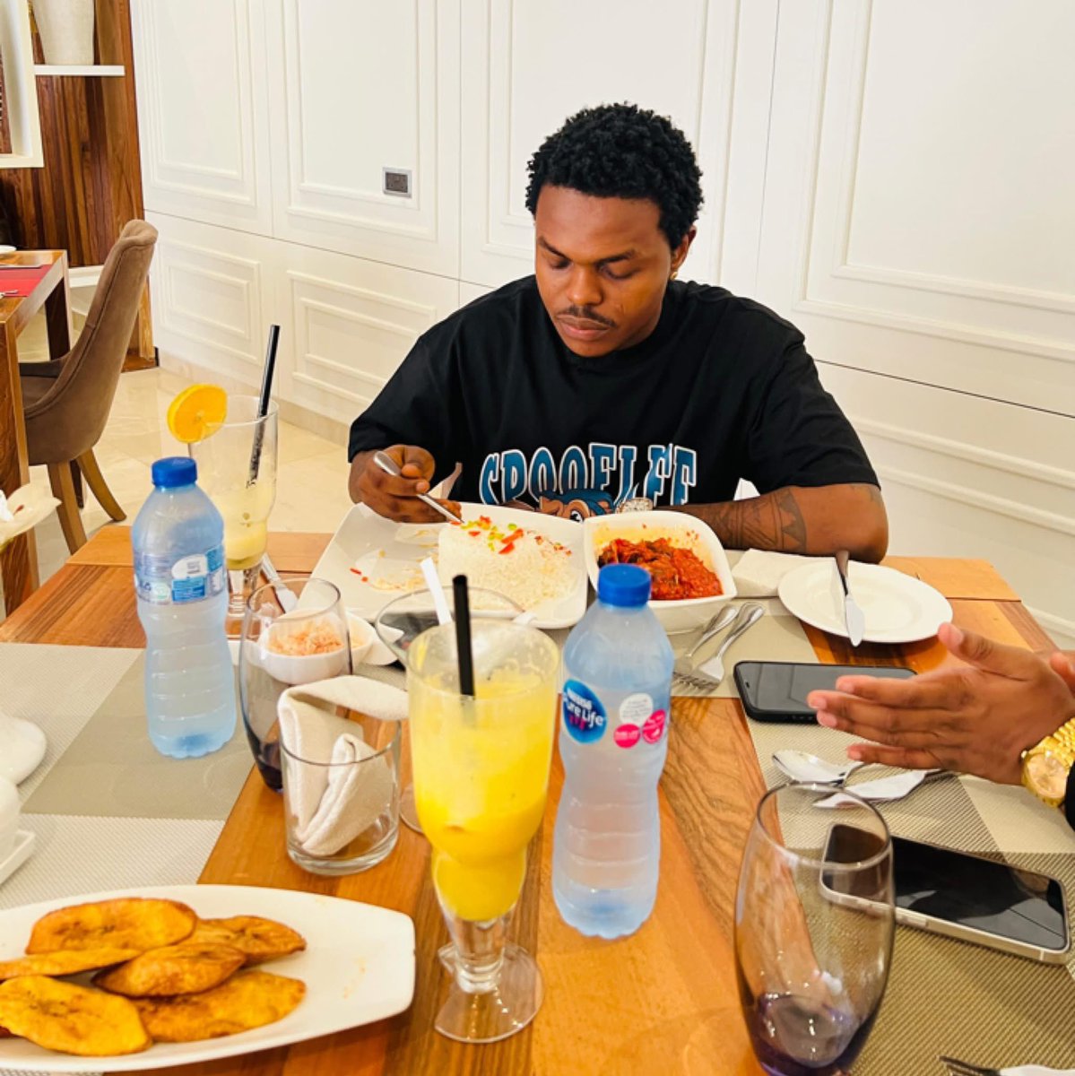 Street Ürchïn tweet media