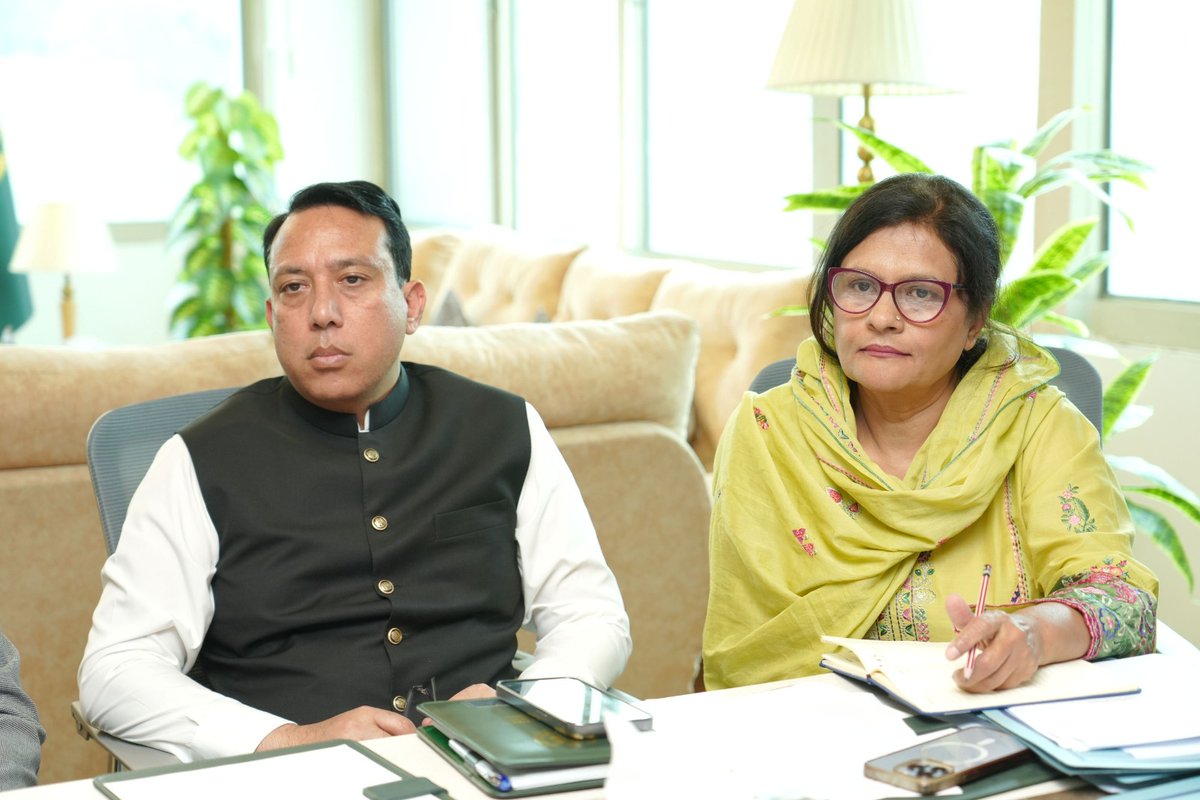 Akhroot اخروٹ tweet media