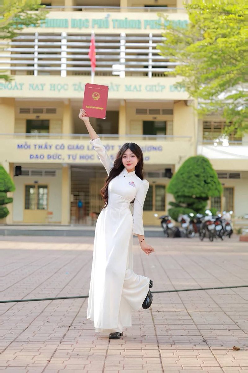 Lura Kirk tweet media