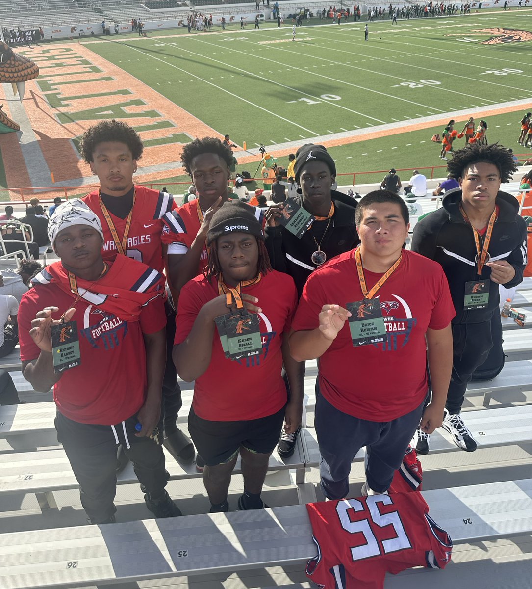 brice_rowan55's tweet photo. Had a great time at the FAMU Junior Day and Spring Game yesterday with my teammates from @WakullaFootball and our coaches @DerekAllenJr_1 and @FitLikeKwan! Can’t wait to come to campus again! #ALLIN 🐍

@FAMUFBRecruit @CoachQGray @sewak_FAM @CoachDeandaOL @BillyRolle3 @CoachLWillliams 

@OTR_OffTheRadar @KWPRecruiting @CoachYe_