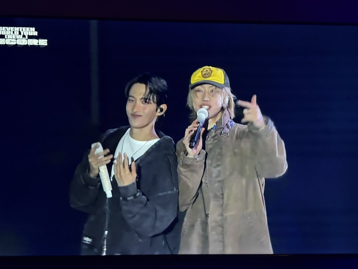 i • v8! 🌠 tweet media