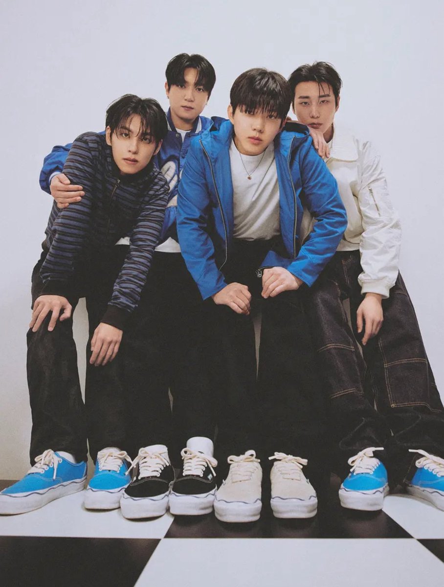 biyuki_kr's tweet photo. HELP RT🇮🇩 

🇰🇷OPEN PO VANS PREMIUM AUTHENTIC SEOUL X DAY6 🇰🇷

💵1,420k // DP 1,100k (incl box)
‼️harga lg sale ya

Avail size : 220-300 (can choose type)

✅ est ship-tax 
✅ ada GO, 🏡SUB
✅ plnsn 🍊
❌ no cancel, excl admin 🍊

🛍️ Order : dm/wa

t. po vans seoul day6 ina go https://t.co/318G3dJKPT