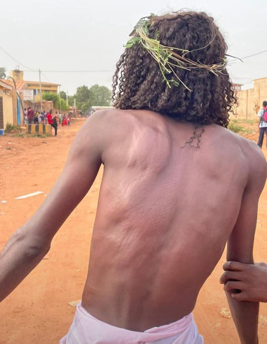 Varan 🐊 2.0🇨🇮 tweet media