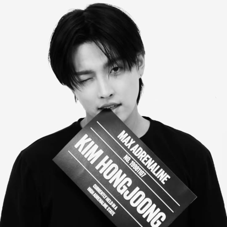 selfolssi ♤ tweet media