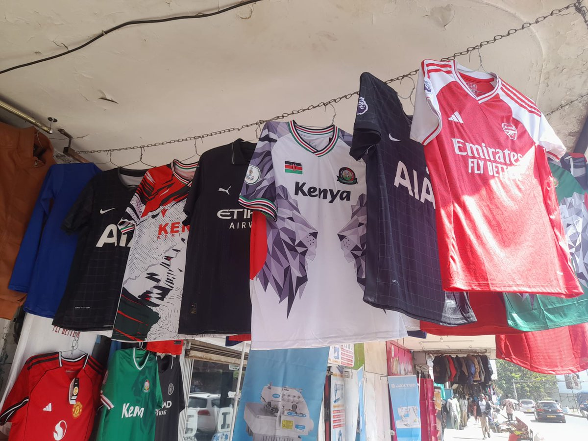 karisamaitha31's tweet image. Hallo guys welcome all to my hustle apa Ngara opp figtree along Muranga RD .We sell jerseys,khaki trousers.jackets,schoolbags,suitcases,casual shirts and also offer all cyber services e.g DL renew and other Ecitizen services
#Eldoret
#KIEMS
#Nyakundi
#Majembe