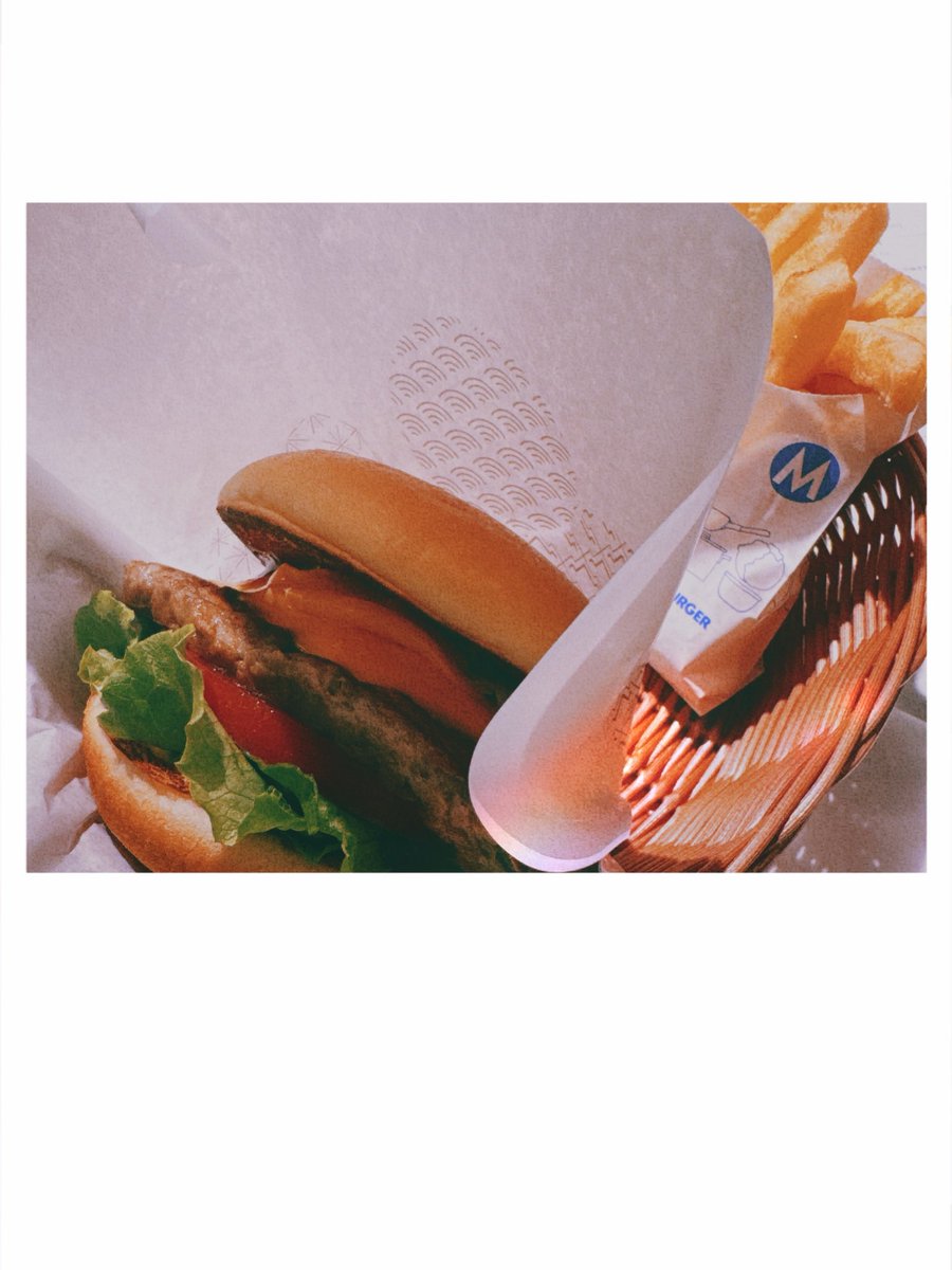 Sol(Ü)iLYs tweet media