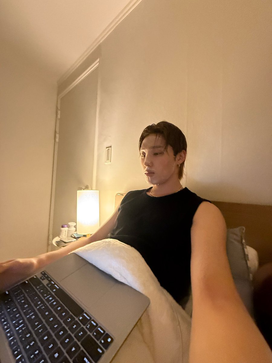 i 🐾 is seeing piwon tweet media