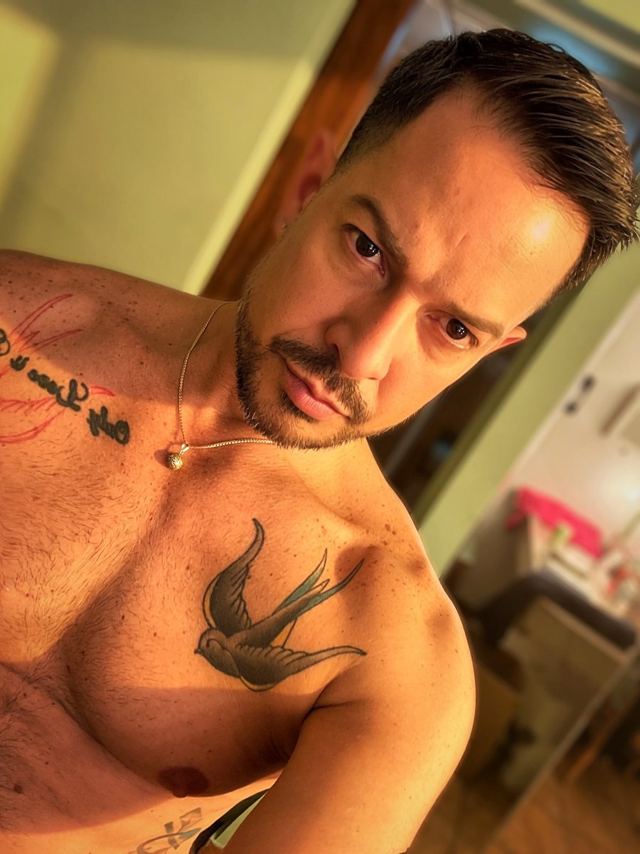 Derek Díaz tweet media