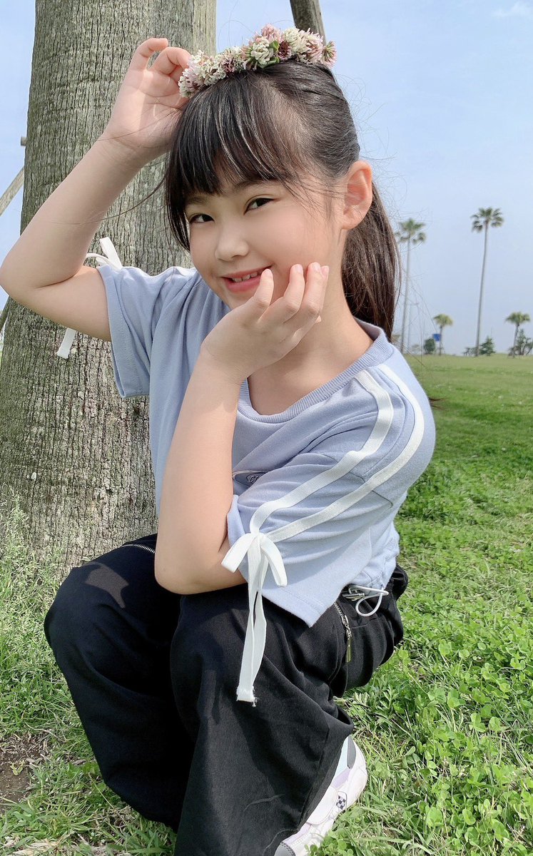 erena_maxent's tweet photo. こんばんは🌉春期講習に行ってました📖
皆さんもお疲れ様です✨
4月18、19日にミュージックフェスがあります❣️18日は15周年ライブもあります(*^^*)みんな来てね(*´∀`)ノ
4/18🎫https://t.co/PilEV9kl41
4/19🎫https://t.co/0MFDFISjuZ
15周年🎫https://t.co/02ufubPVYL
(*˘︶˘*)ｵﾔｽﾐ~｡.:*♡ #js https://t.co/qsGmpJsLBw
