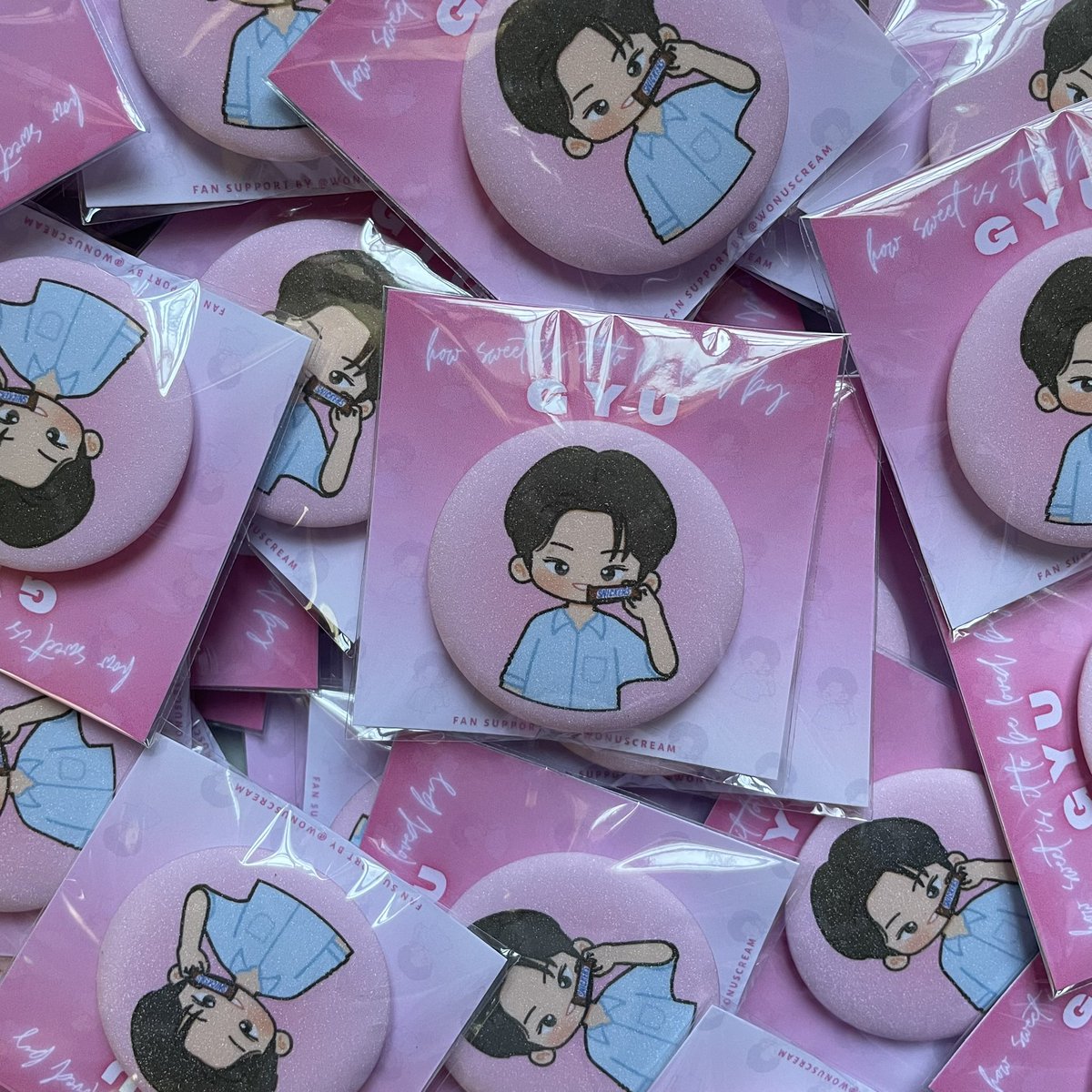 colleprints's tweet photo. wts lfb printing service ph

sample prints : #colleprintables
button pins 1.75in glitter w/packaging
13 pesos each only

🏷 enhypen nct wish svt ahof bts skz bini txt exo sb19 lsf bnd twice ald1 illit riize aespa ateez treasure pulse on mingyu snickers blackpink cse kits freebies https://t.co/DQweLbCD55