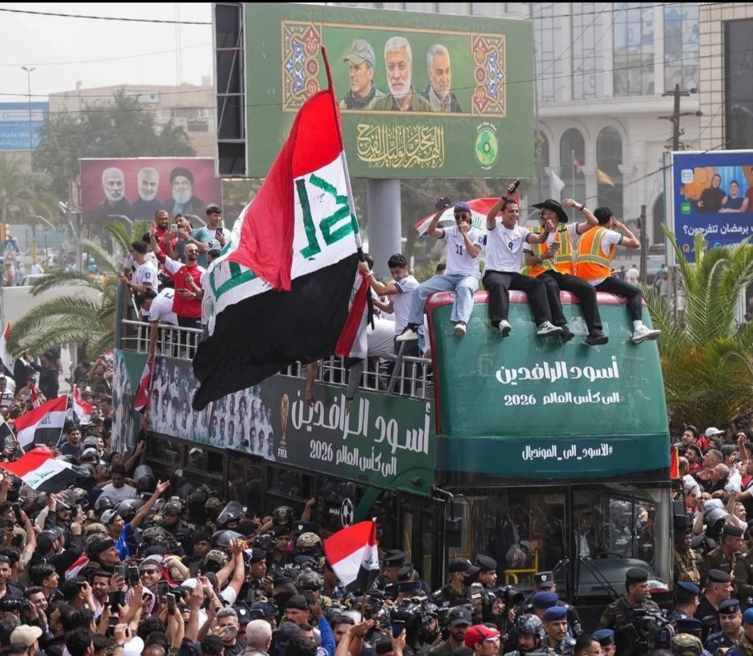 نـيـلـوفـر tweet media