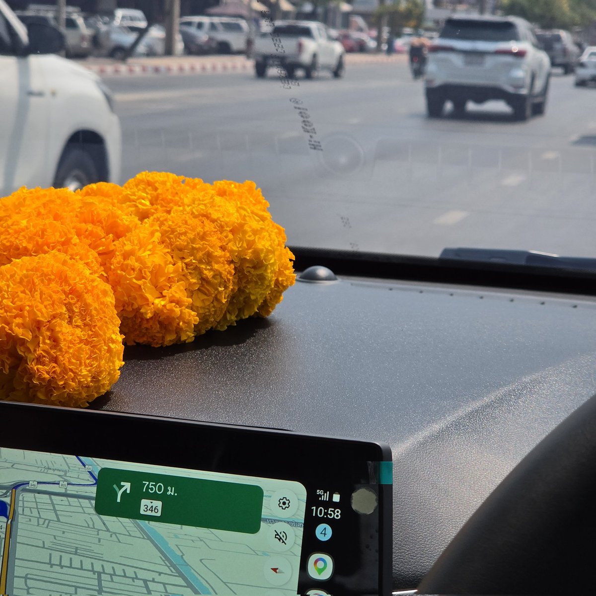 ไปร์ tweet media