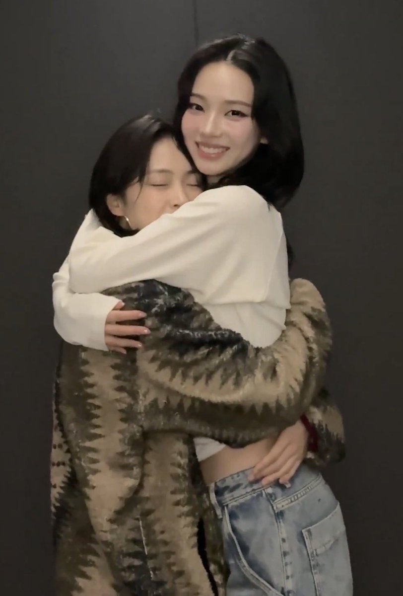 killingryejmj's tweet photo. me when my femme tall https://t.co/OFRQ9IW3Ea