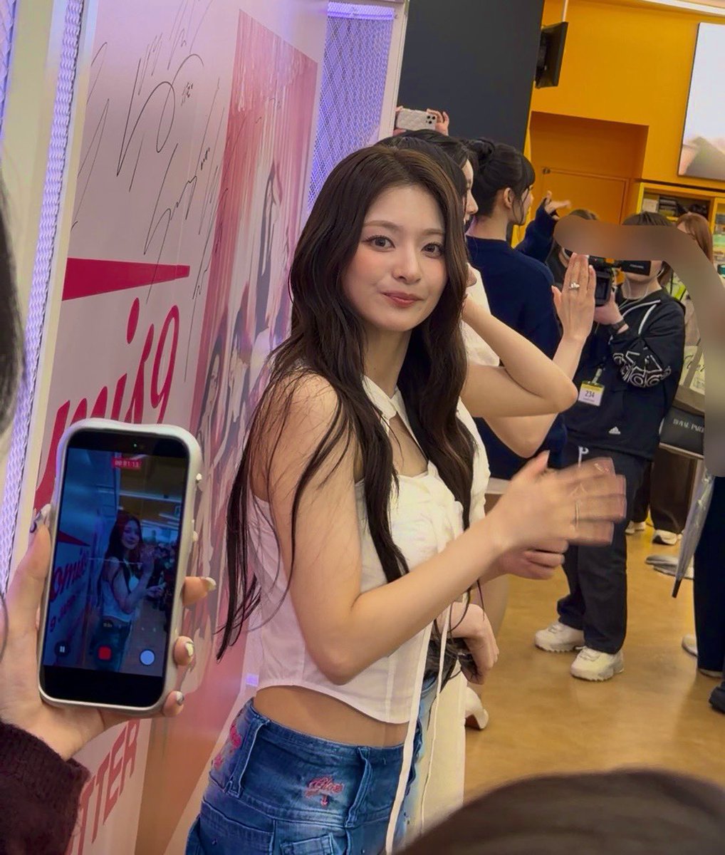 무츠키🐍 tweet media