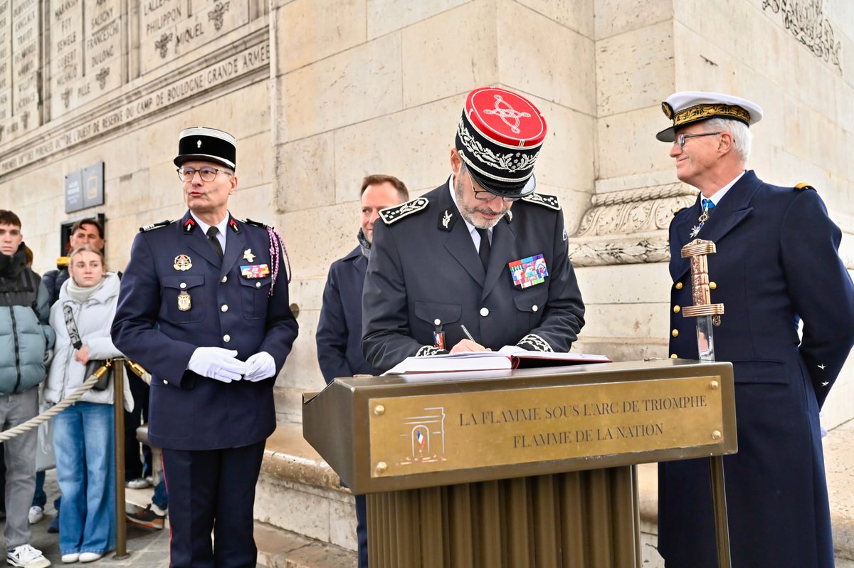 Sécurité Civile tweet media