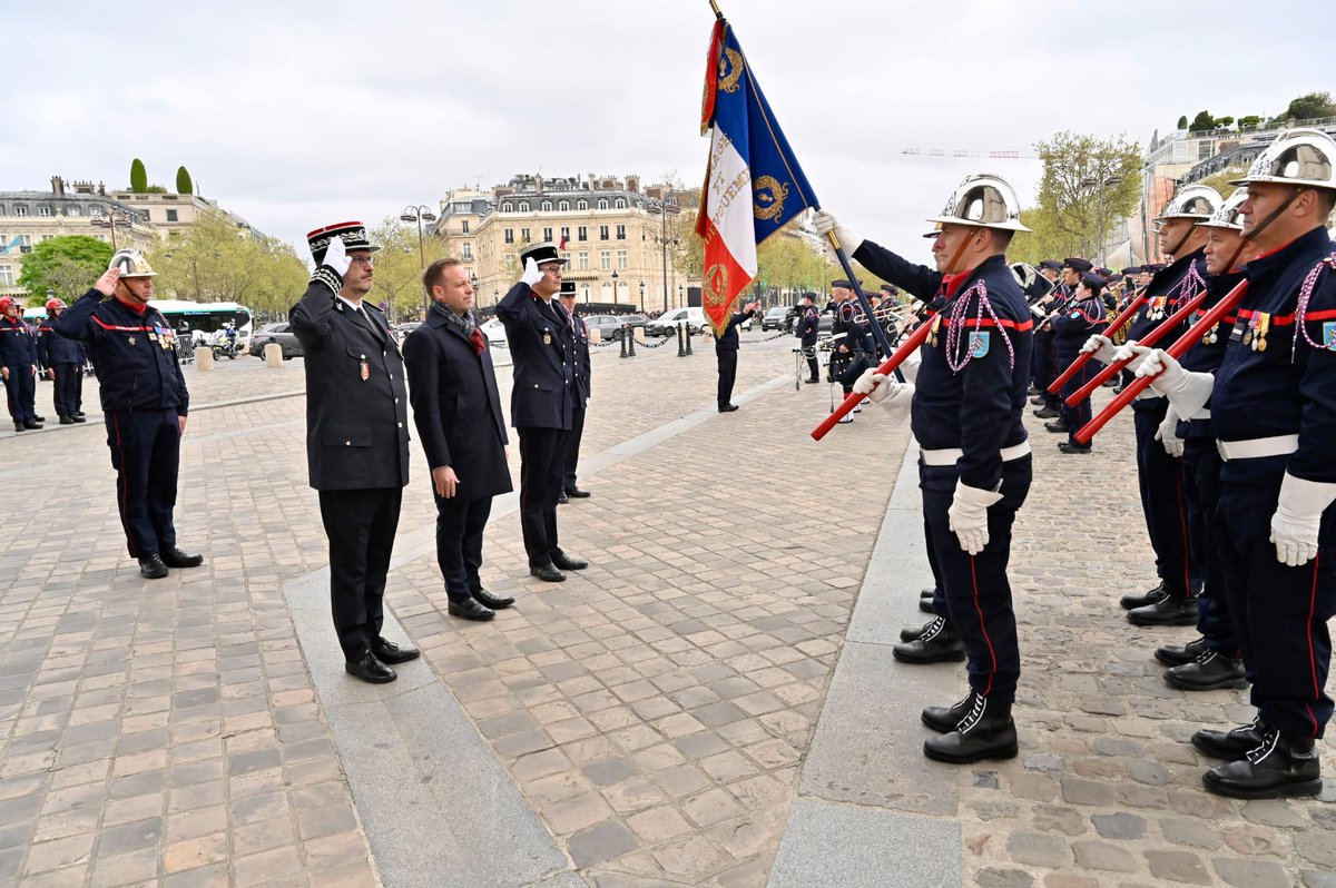 Sécurité Civile tweet media