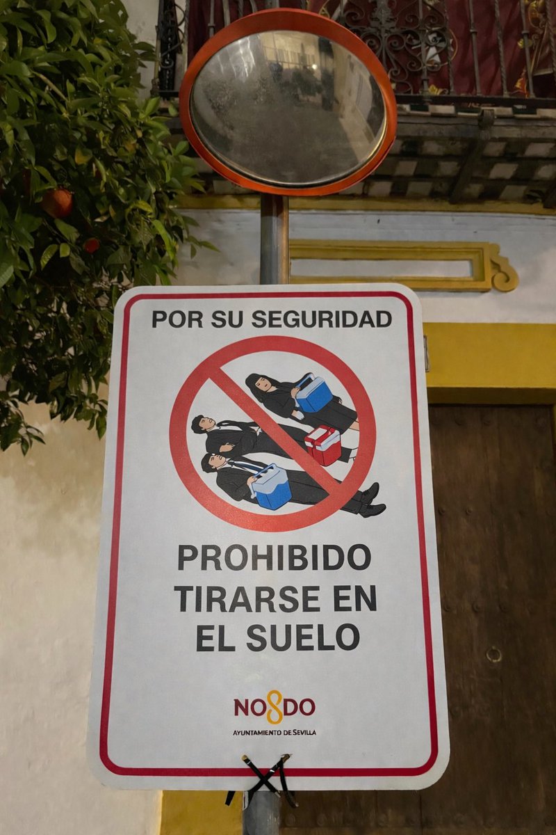 JRomanova tweet media