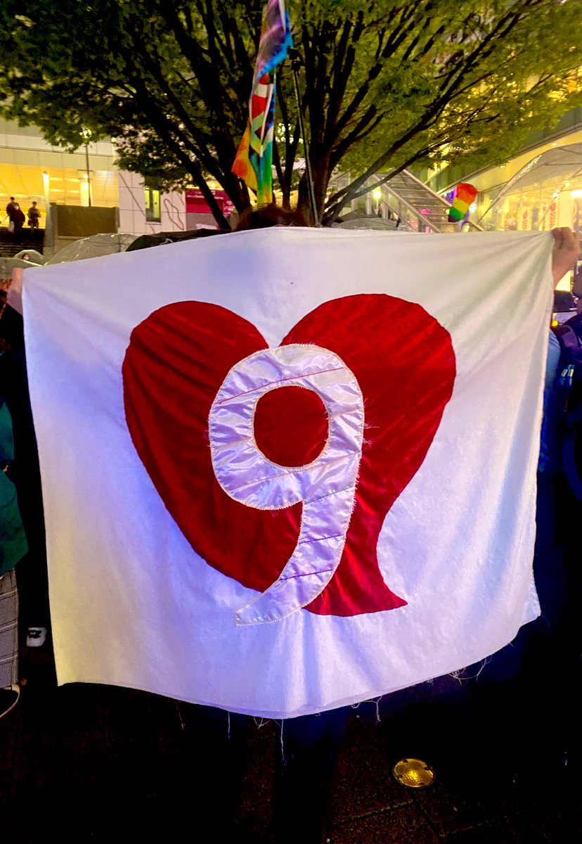 まがる tweet media