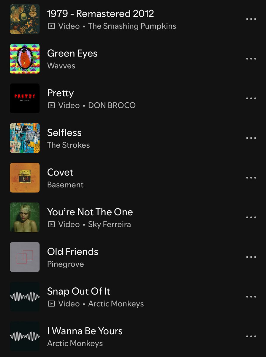 julie ♡ prof. wheezy’s right hand tweet media