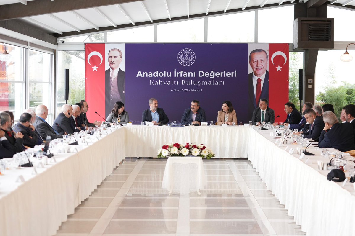 📍 İstanbul

Anadolu İrfanı Değerleri Kahvaltı Buluşmaları’nda kıymetli sivil toplum temsilcilerimizle bir araya geldik.

Anadolu irfanı, insanı merkeze alan, hakkaniyeti gözeten, gönül ile aklı aynı hakikat ikliminde buluşturan güçlü bir birikimi nesilden nesle taşımıştır.

AK