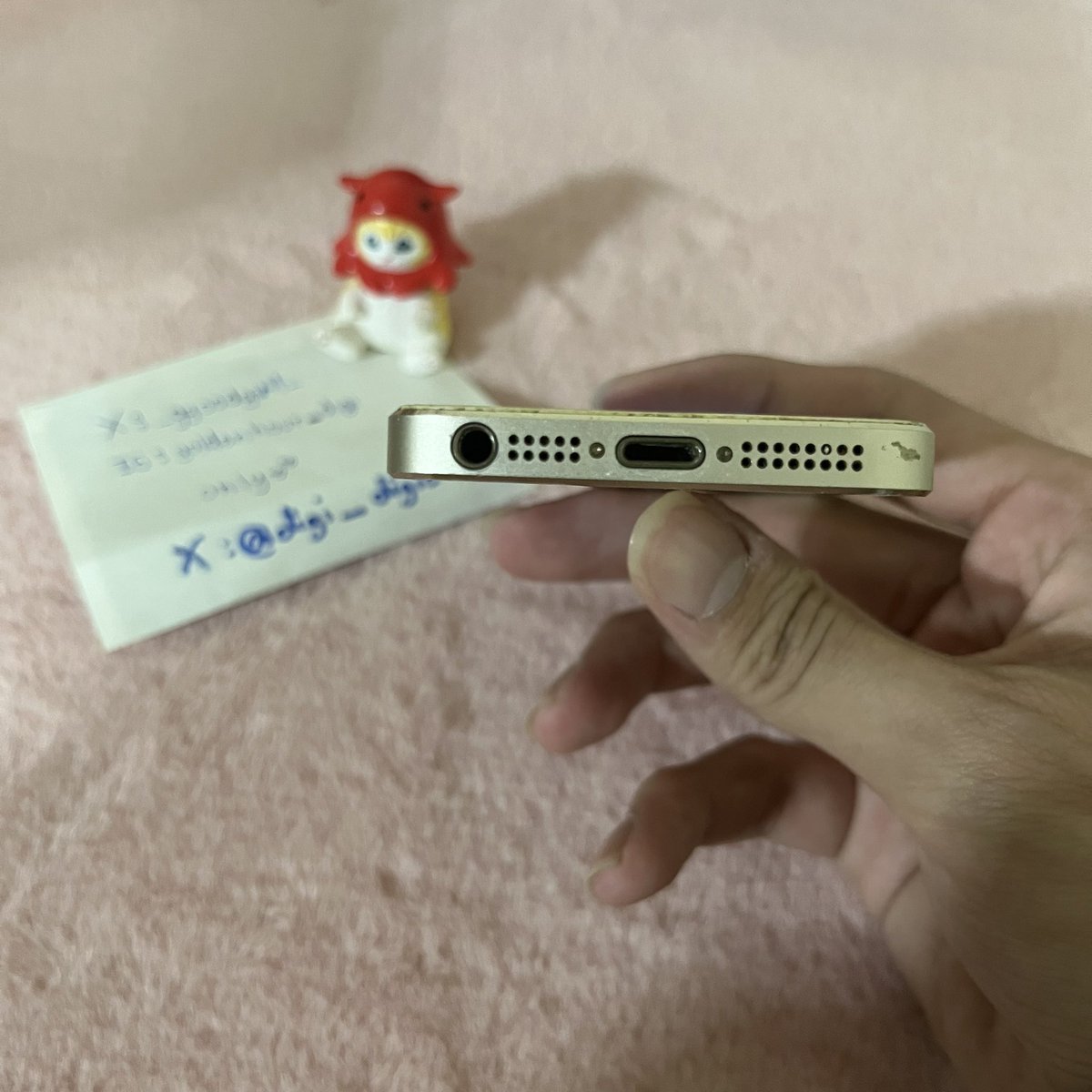 iPhone 5s 16gb
1390 รวมส่ง โทนน้องน่ารักมาก ฝาหลังกริบ
*สินค้าเป็นเครื่องมือสอง มีตำหนิตามสภาพ ขอคนเข้าใจคับ

📸กล้อง แฟลชฉ่ำ
🤳Airdrop ส่งรูปได้
💖รีเซ็ตเครื่องได้

📌นัดรับได้ อุดมสุข
#ส่งต่อiphone #ส่งต่อiphoneมือสอง #ส่งต่อไอโฟน #ส่งต่อกล้องดิจิตอล #ไอโฟน5s