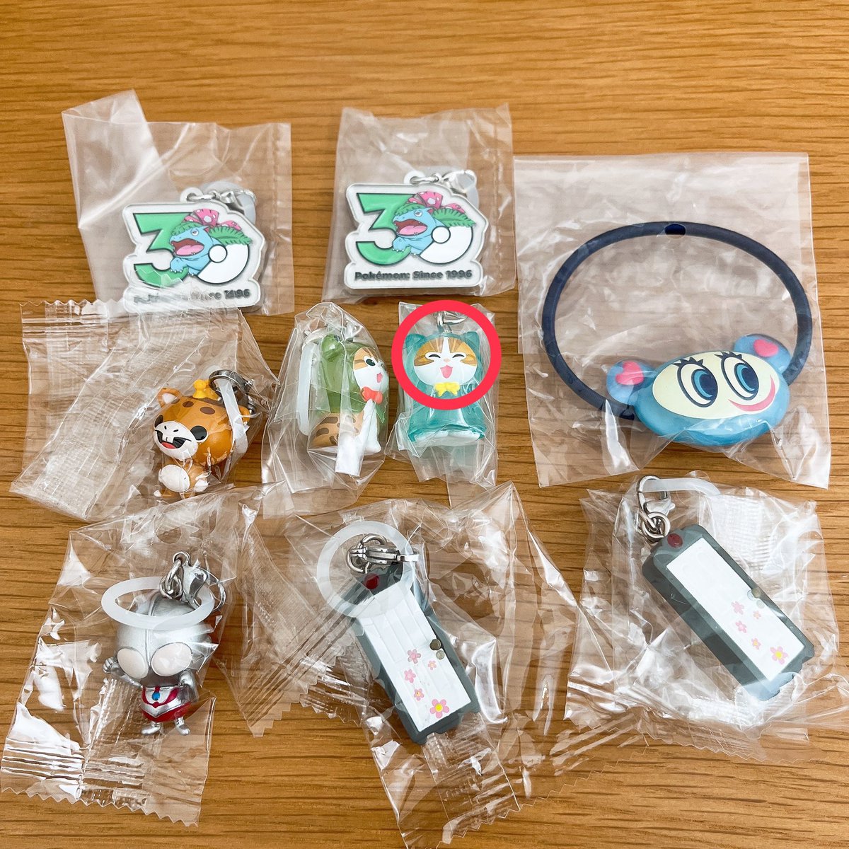 ななな tweet media