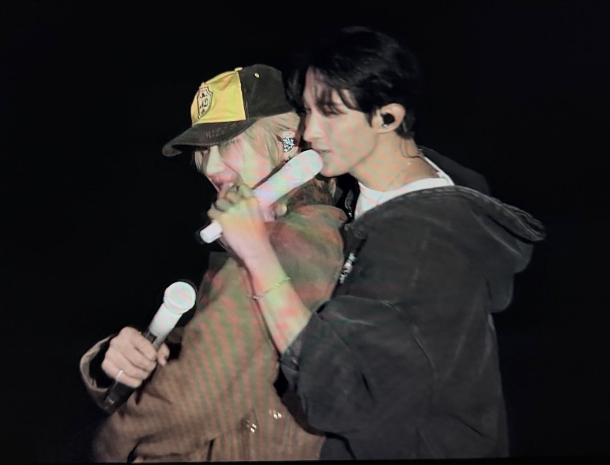 𝒔𝒉𝒊𝒏 tweet media