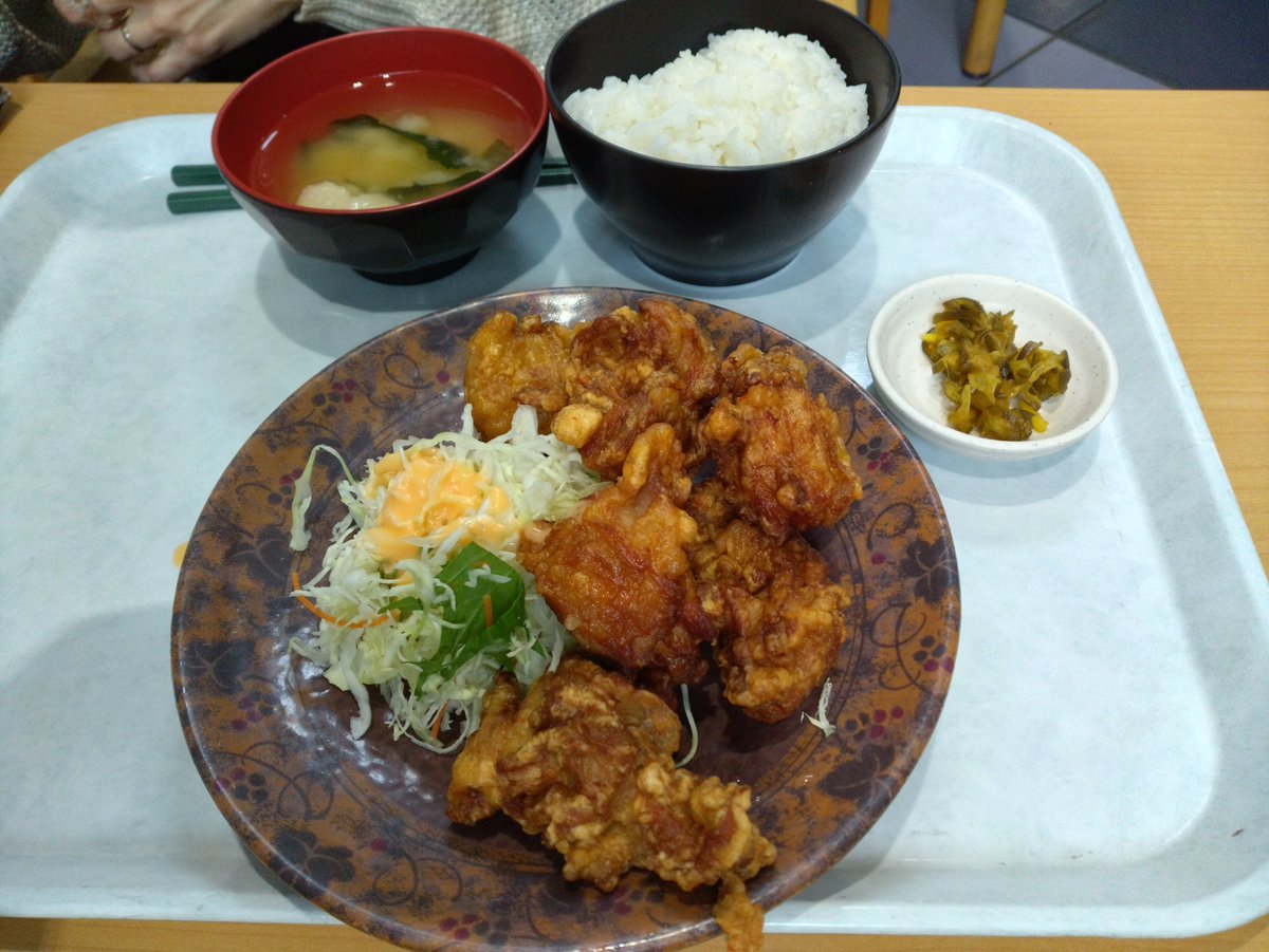 薔薇紳士🌹アッシュ🍄ノゾミスト🦎赤い鰐 tweet media