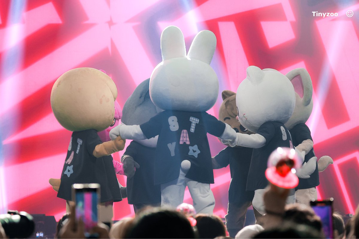 260404
HD
#Straykids  
#스트레이키즈