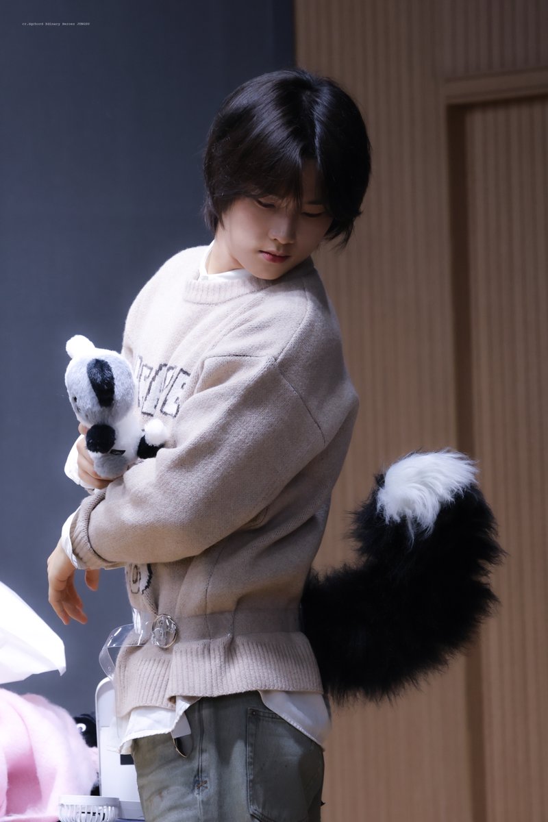 ʜᴀɴɴ tweet media