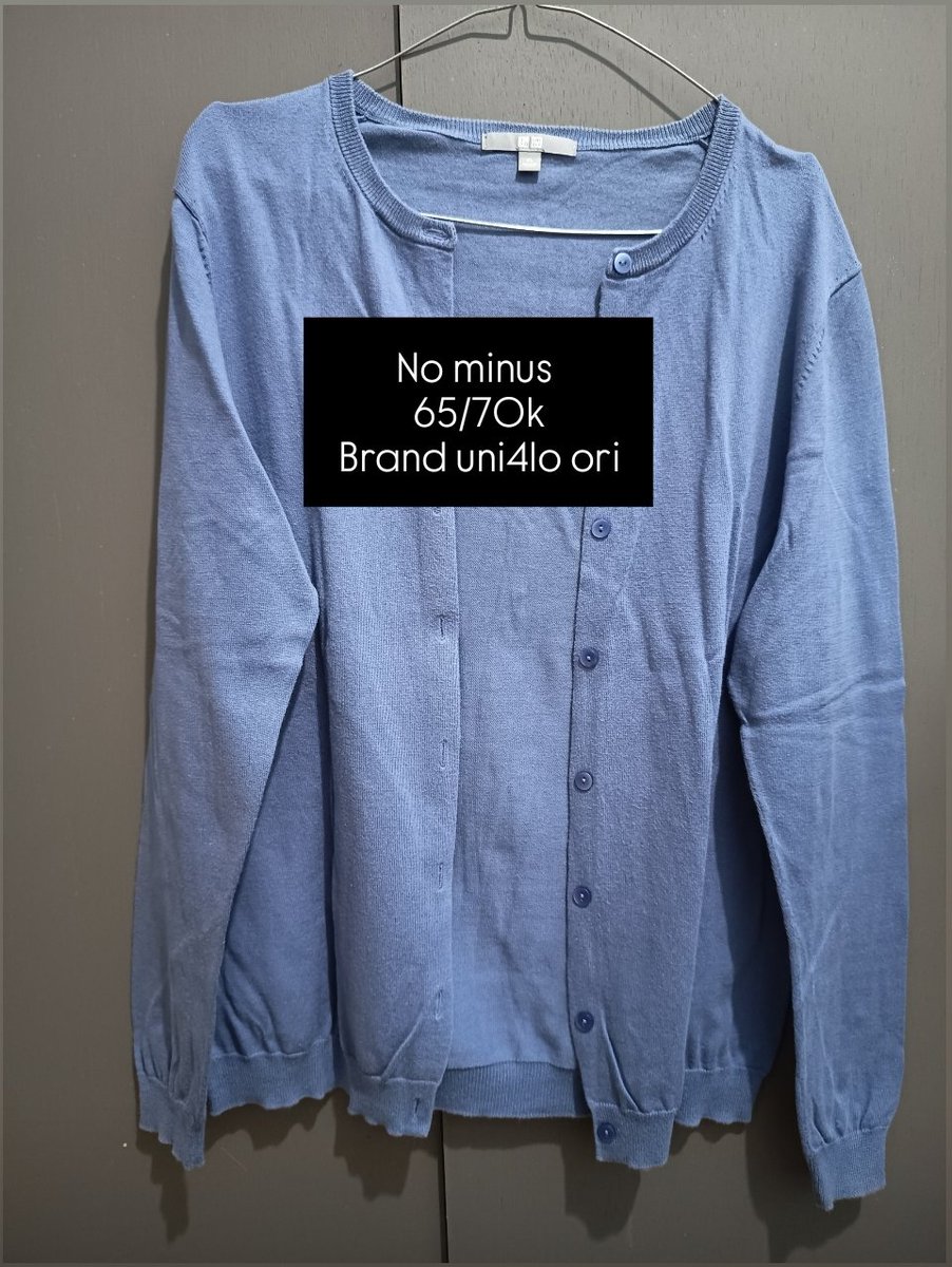 haula69731's tweet photo. Preloved!!!! 
Disclaimer
- no COD
- no oyen
Aku manual yaa, insyaallah amanah 
Pakai aplikasi j&amp;t, nanti aku info² paketnya udah sampai mana, untuk ongkir dibawah 10k ditanggung sama aku. 
Insyaallah juga cepat sampai https://t.co/2qYE4ItP2j