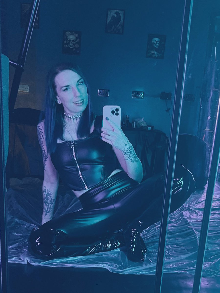 Miss Masha Blues tweet media