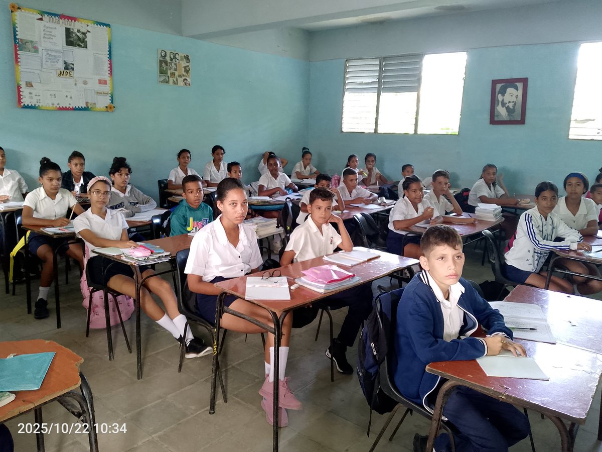 Emr8610's tweet photo. ¡Feliz Aniversario 65 de la Organización de Pioneros José Martí! #Contramaestre
#SantiagoDeCuba https://t.co/fugyV3Fc8p