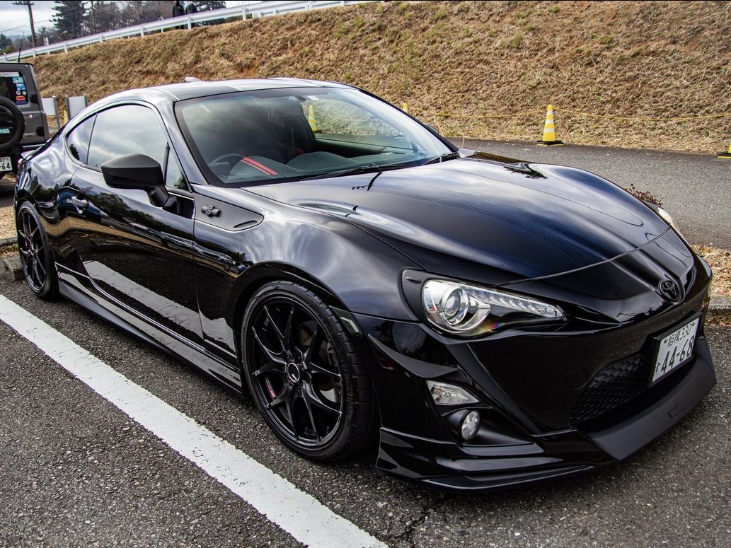 hide黒豹86磨き職人 tweet media