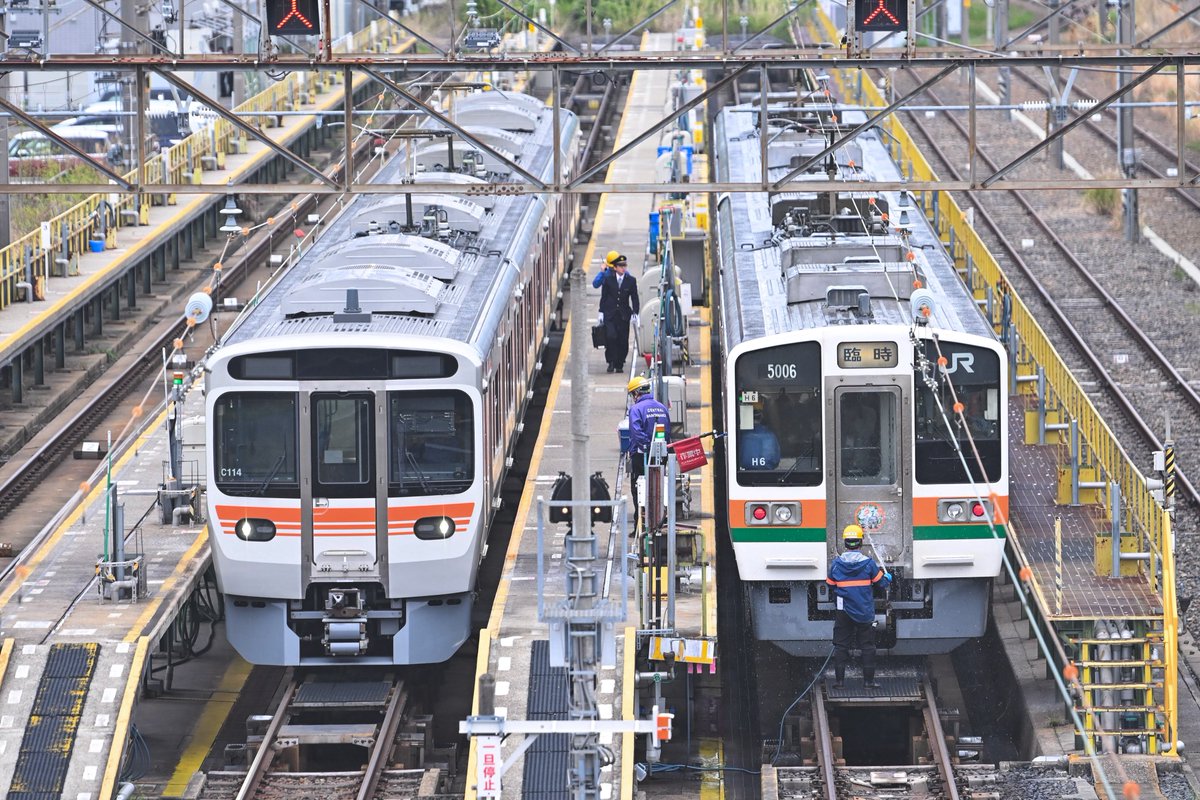 tsze_y's tweet photo. もしかしたら213系洗車あるかもと思って神領きたらマジでやってくれて感謝 https://t.co/HL2VaIb7zm