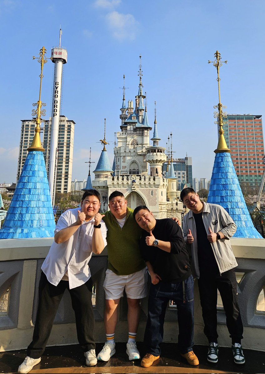 3_hundred_won🏳️‍🌈 tweet media