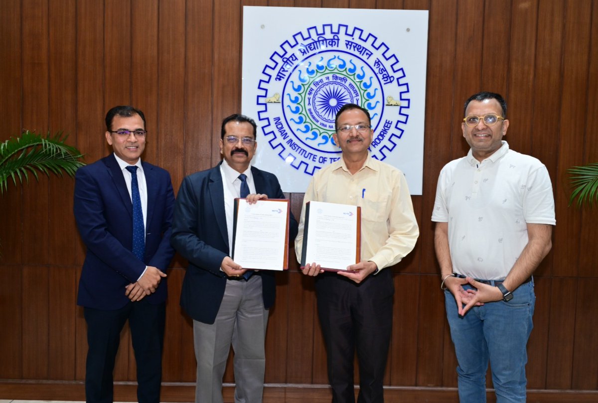 RailAnalysis's tweet image. #NCRTC and #IITRoorkee sign #MoU to address #urbanmobility challenges through #research and #innovation

Read more: railanalysis.in/rrts/ncrtc-and…

#MemorandumofUnderstanding #NamoBharat #RRTS #RegionalRapidTransitSystem #RapidX #DelhiMeerut #Infrastructure #RailAnalysis