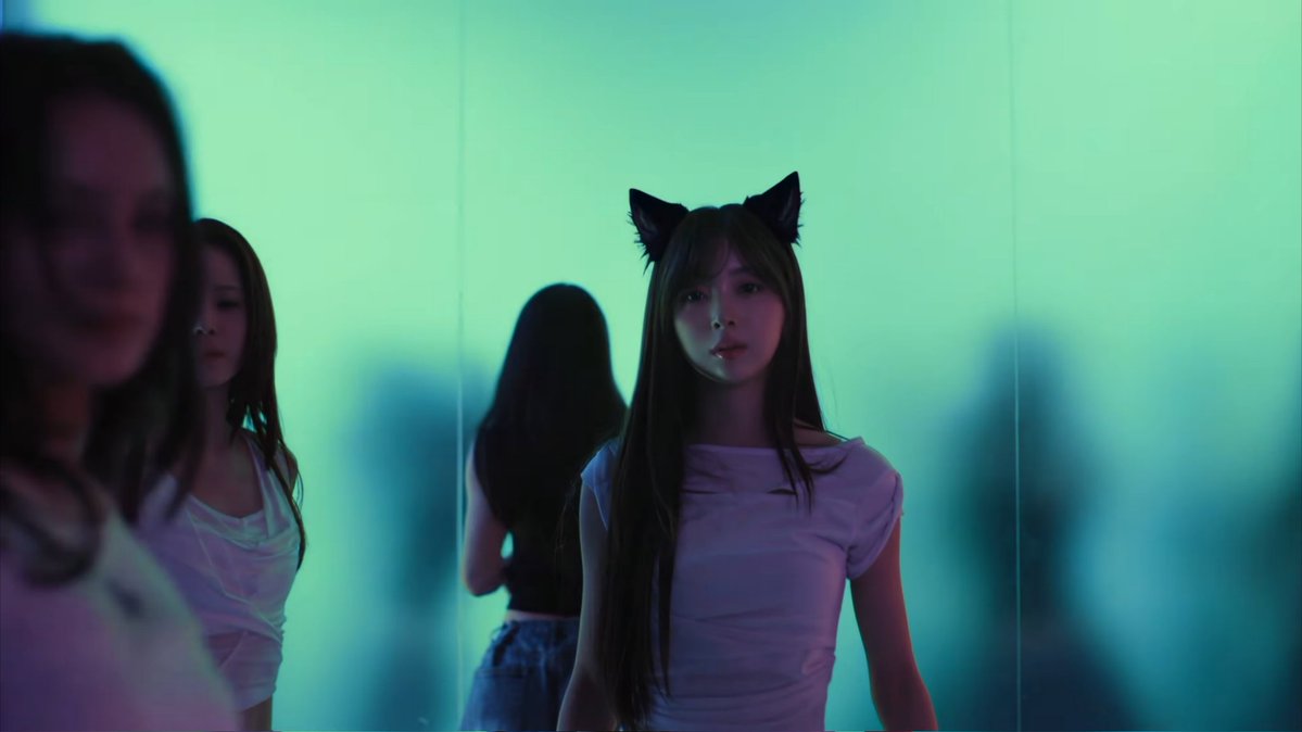 fever zombi🔅 tweet media