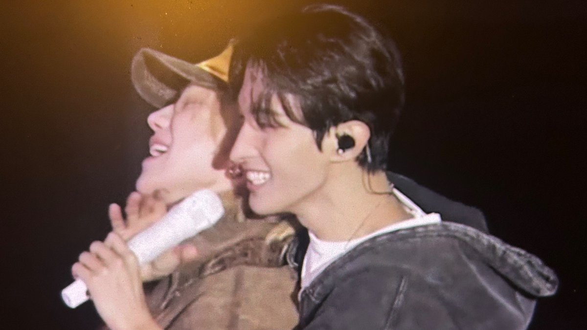 xie 👖 ♪ hvc 청바지 tweet media