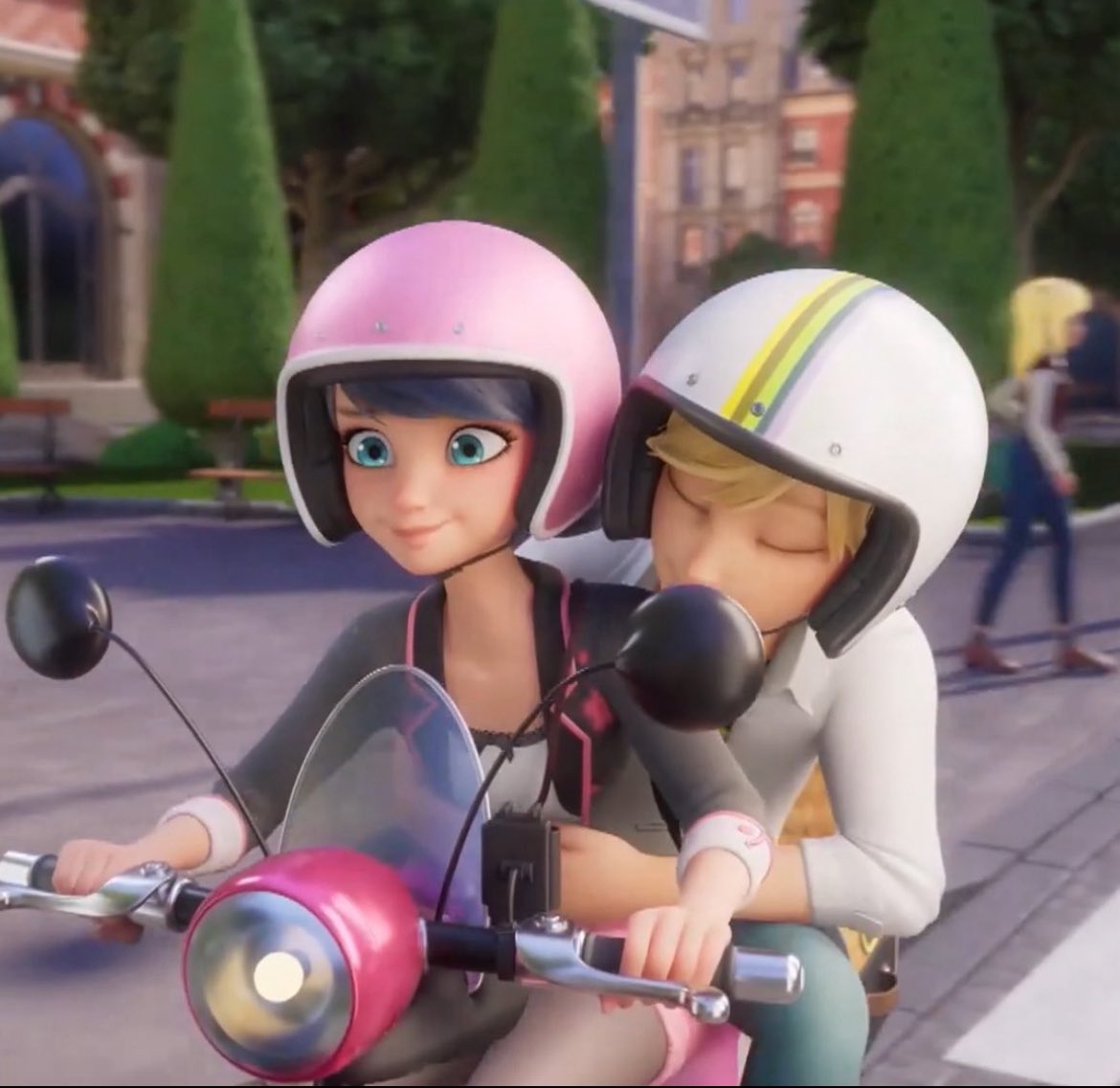therealladynoir's tweet photo. OBSESSED with the fact that he has his own helment and seat space now 😭
Like that's not her bike anymore it's THEIRS
#MLBS6Spoilers https://t.co/u9gK9o58EL