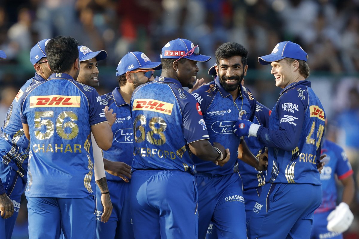 IPL's tweet image. An eventful powerplay 💥

Two wickets for #MI but Pathum Nissanka with an equally strong reply 👊

#DC currently 42/2.

Updates ▶️ bit.ly/TATAIPL-2026-8

#TATAIPL | #KhelBindaas | #DCvMI