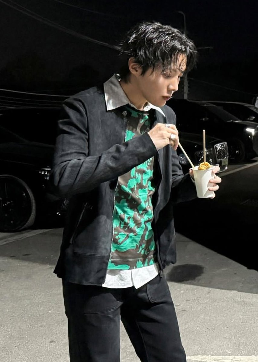 ダイオウホソクムシ ⟭⟬💜⟬⟭ tweet media