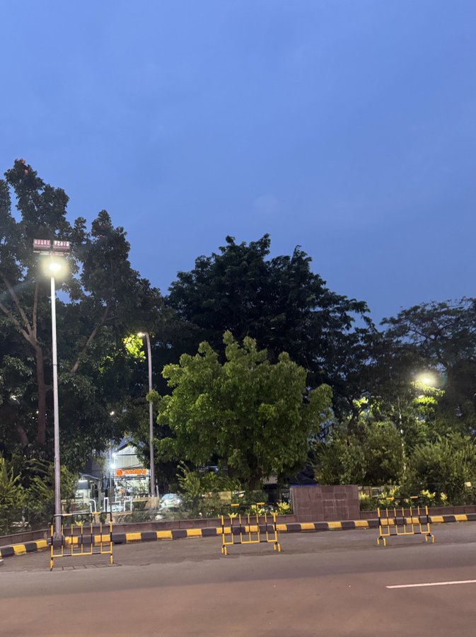 SADAR WOY 😡😡😡 tweet media