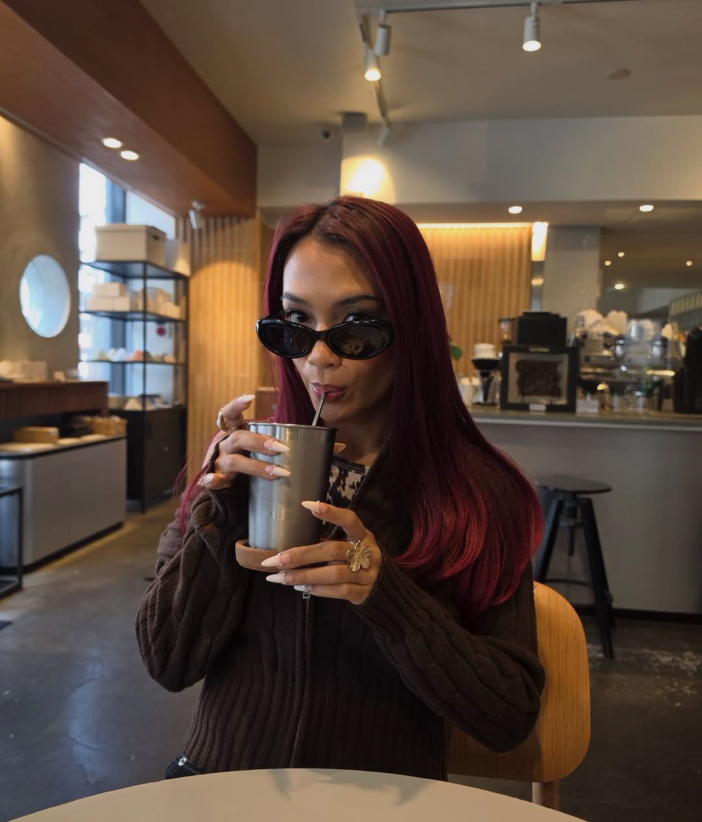 no na daily 🛼 tweet media