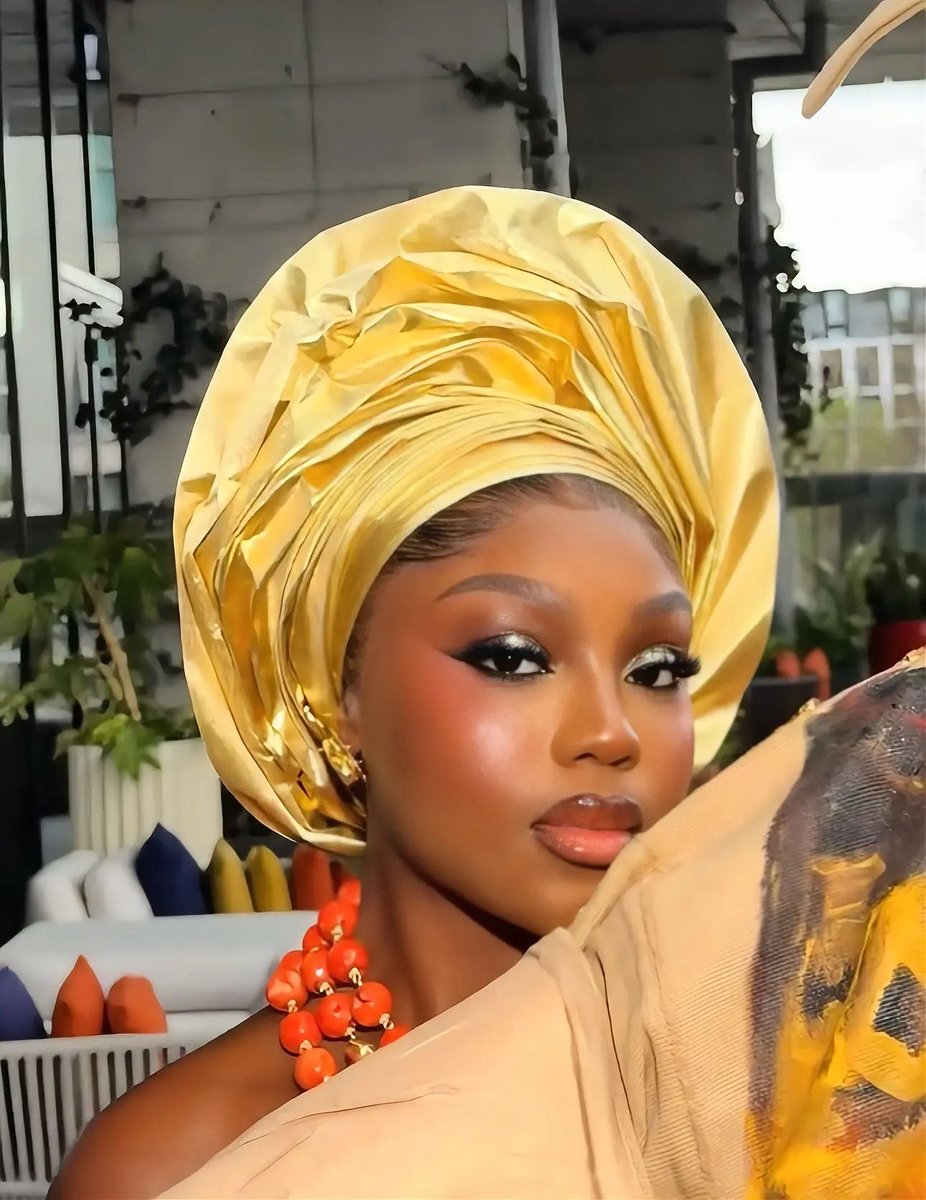 It’s Giving Whit tweet media