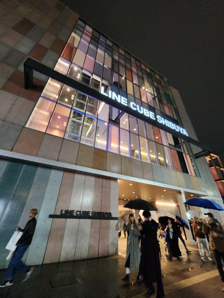 tkyk1324's tweet photo. 最高な二組の音だった🎵
どセンター3列目なんて幸せすぎた✨
しかも前の席人いないからステージ全体の眺めもバッチリでライブフォトの担当が垂水さんなのも嬉しい📸

#synchronicity
#wonderVision 
#安藤裕子
#thecabs 
#垂水佳菜 https://t.co/ddyufF6T3N