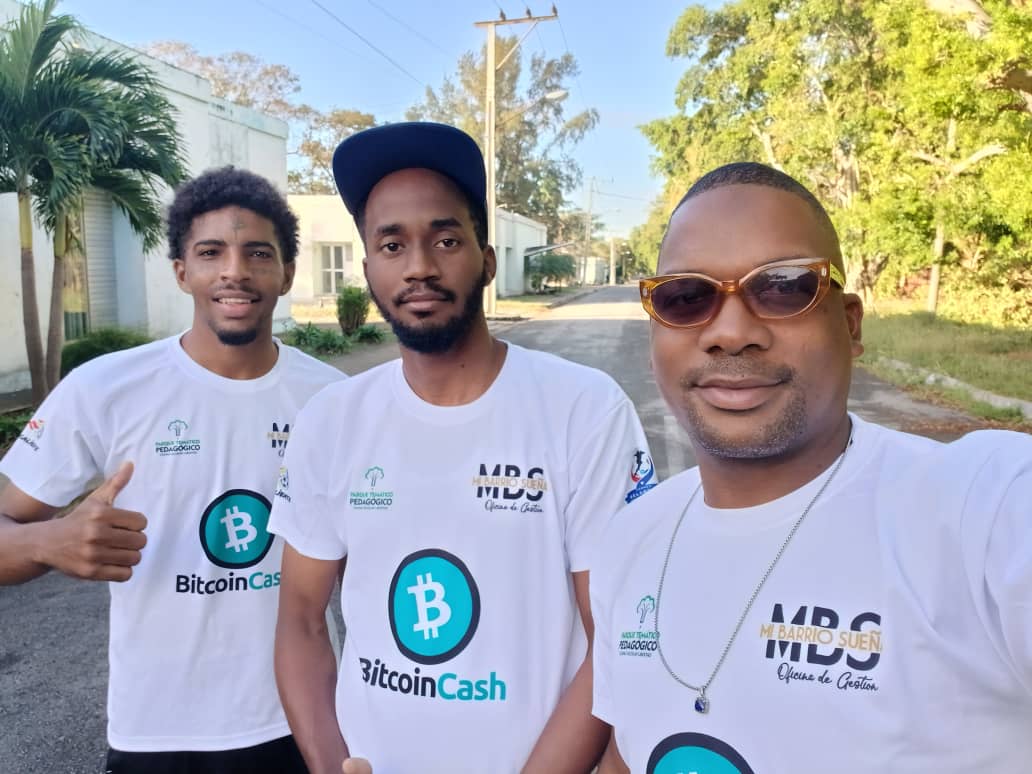 RelampagoCupBCH's tweet photo. 2 DAYS LEFT! We still need your support to reach 2.50 BCH for Club Cup BCH 2026 

8 teams 🏆
50 @cashstamps 
3 weekends of football and #Bitcoincash in Cuba 

Let's do it! 

https://t.co/VgcI5x8Oqd

Every satoshi counts 🔥 https://t.co/hSNzNQ1Wmp