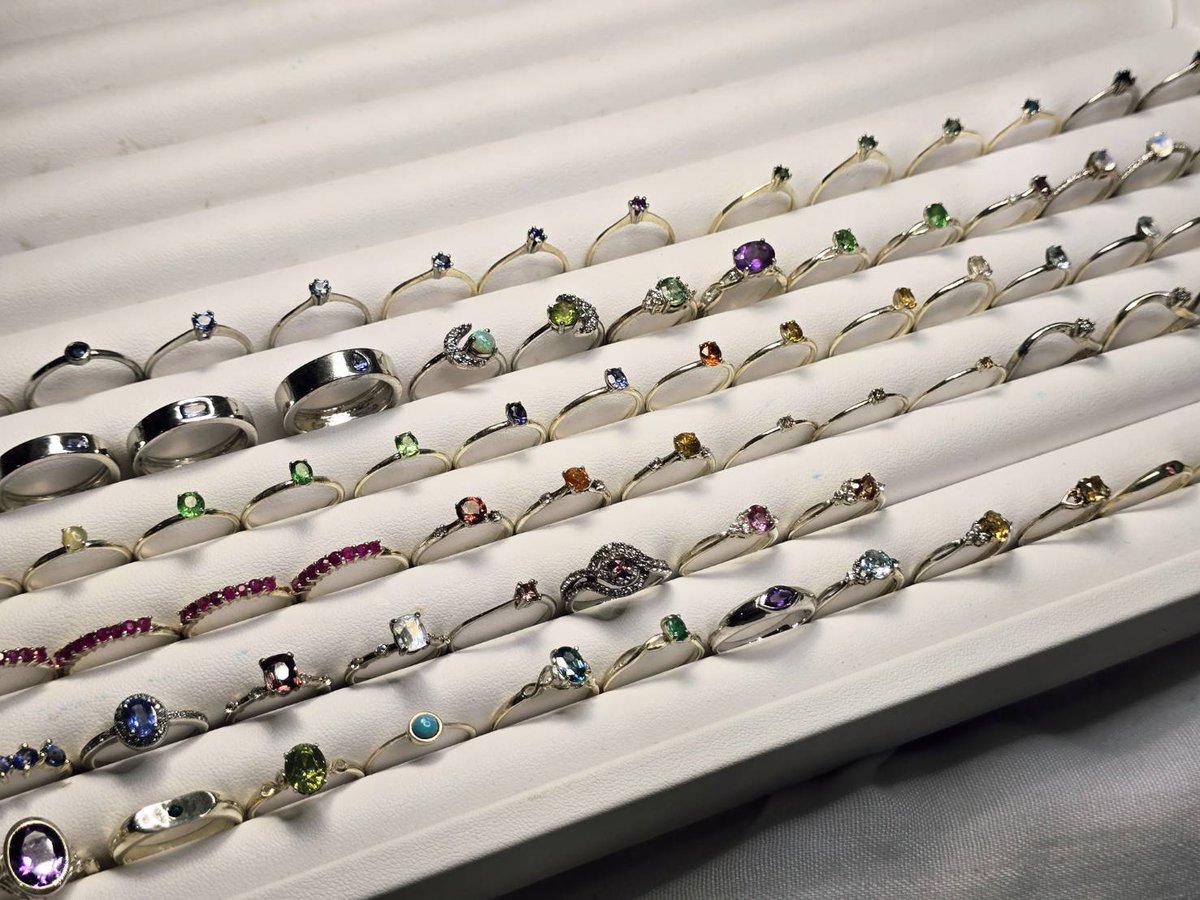 Stoneinroom tweet media