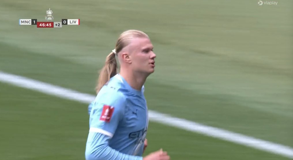 mundopremierbr's tweet image. Haaland, novamente para o Manchester City. De cabeça, o atacante mandou para o fundo da rede: 2 a 0.

#Haaland #ManchesterCity #MCILIV