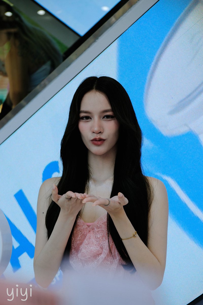 tk's yiyi mami tweet media